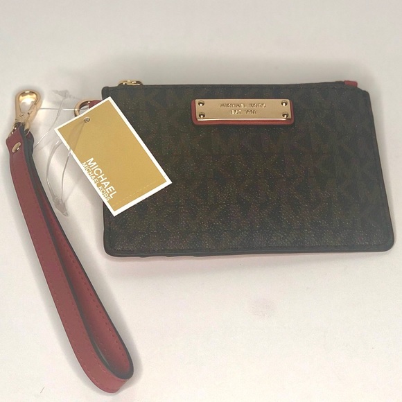 SOLD | Michael Kors Signature Small Coin Purse - Picture 2 of 5